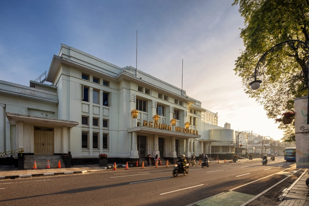 5 Destinasi Bulan Madu di Bandung, dari Hotel hingga Wisata Alam
