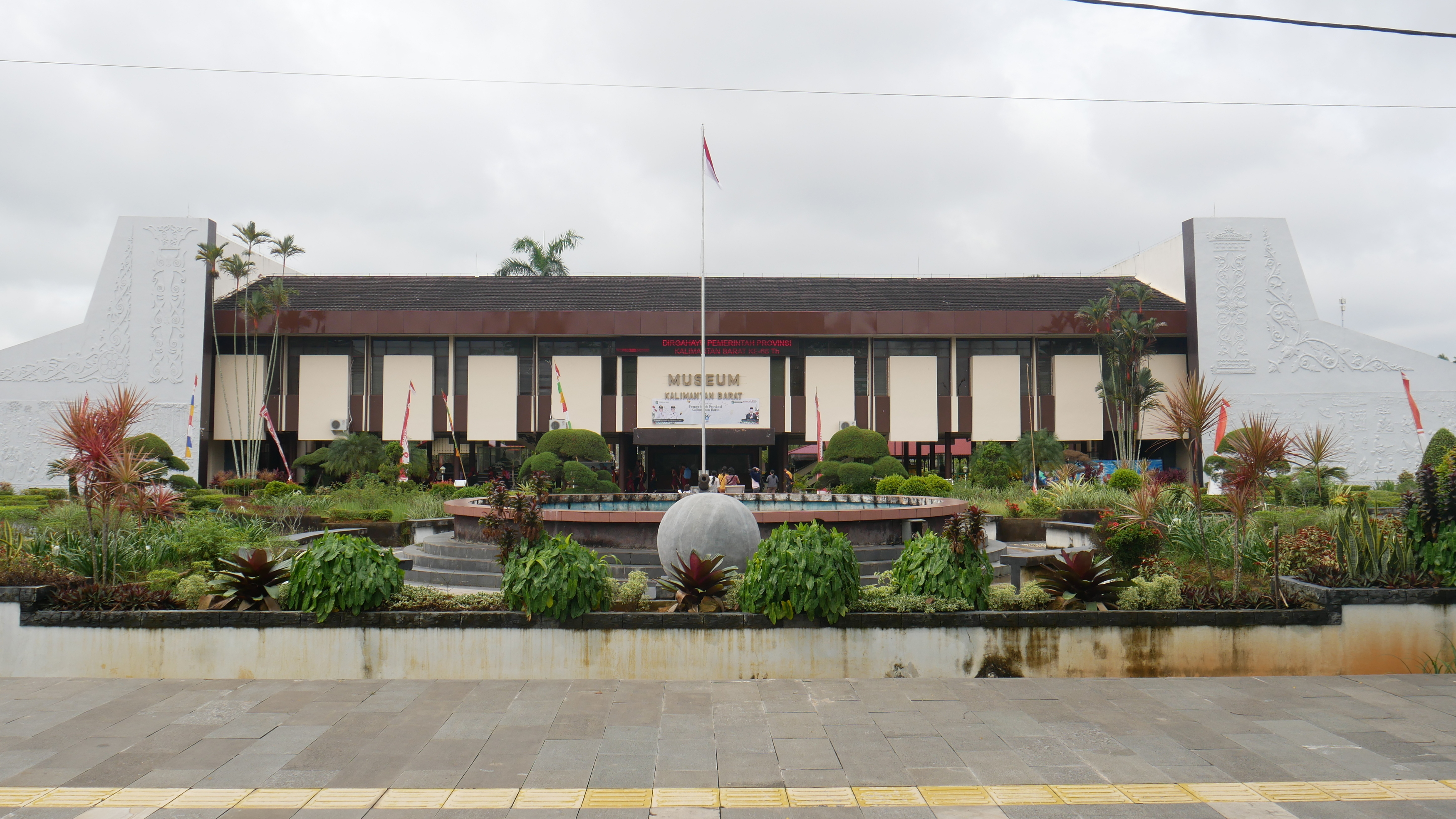West Kalimantan Provincial Museum – National Museum Collections & Cultural Heritage in Pontianak