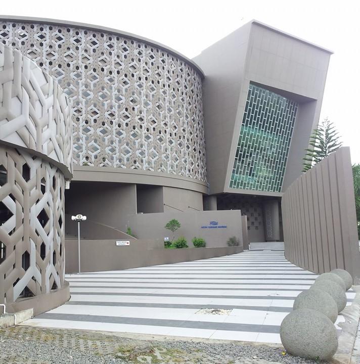 hero image for travel ideas detail