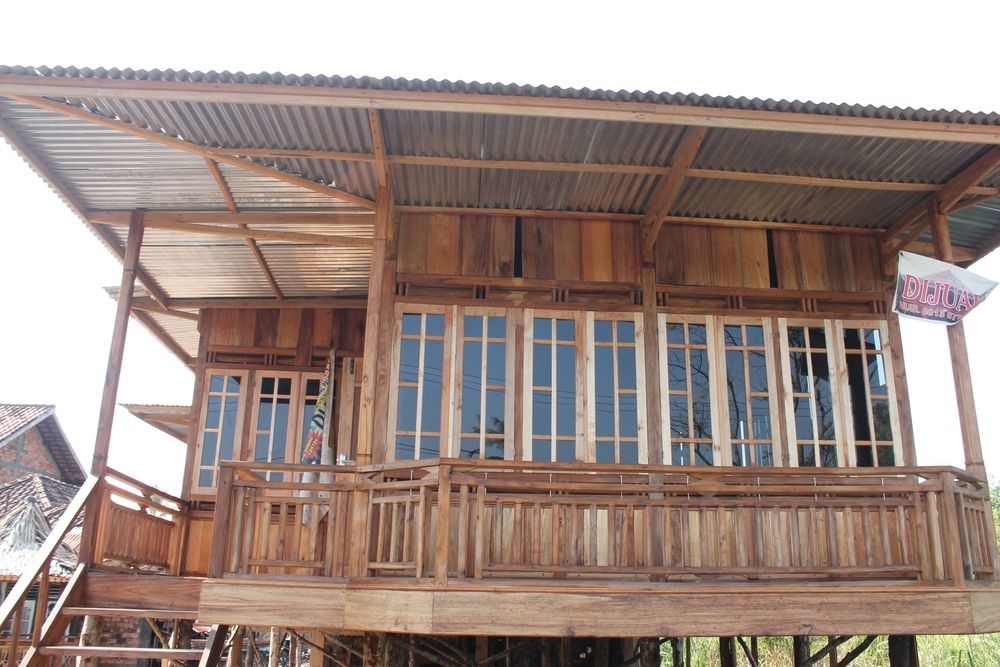 Pagar Tenggalung: Simbol Keamanan dan Keindahan Adat  