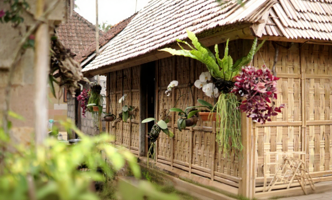 hero image for travel ideas detail