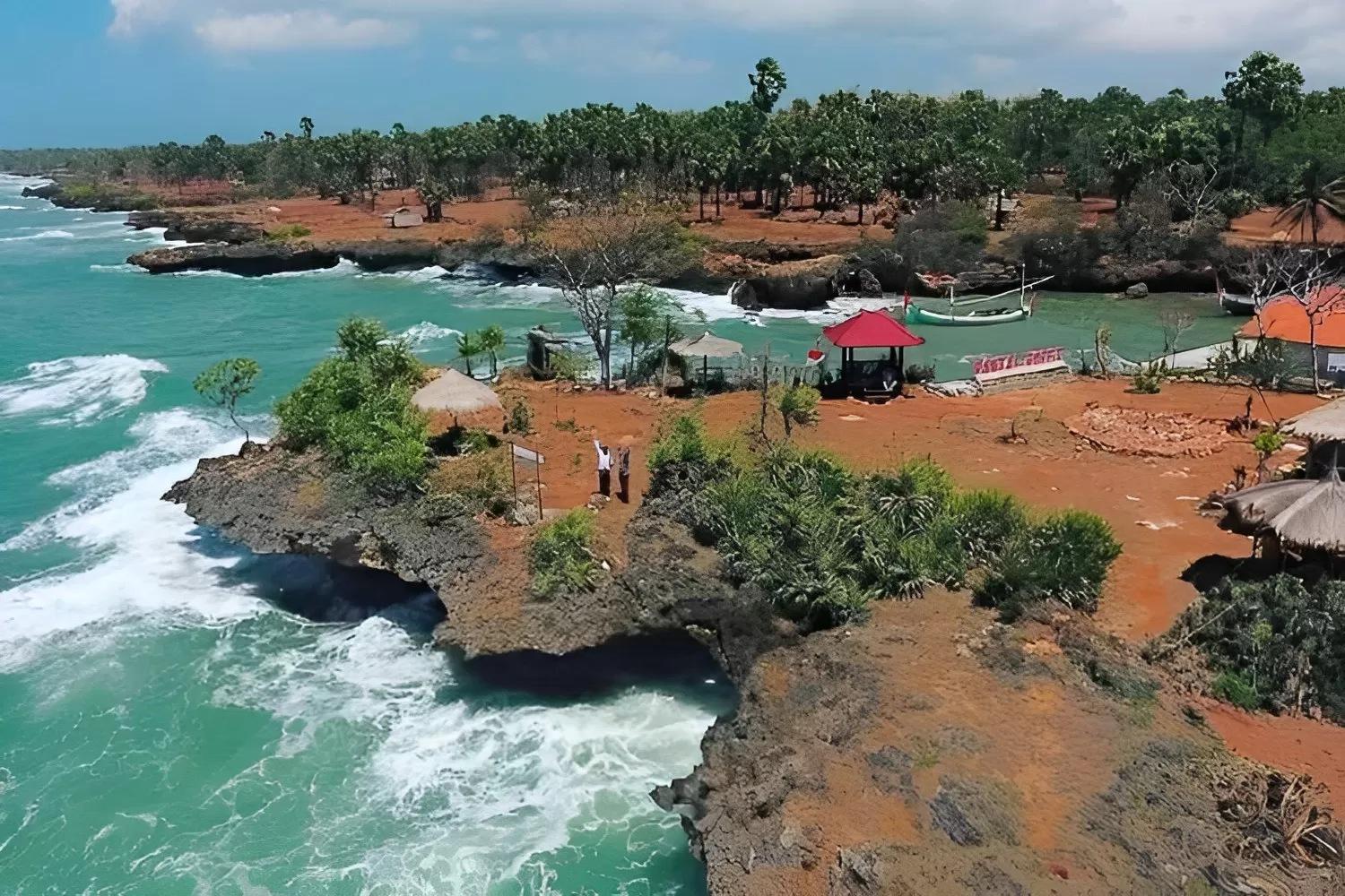 hero image for travel ideas detail