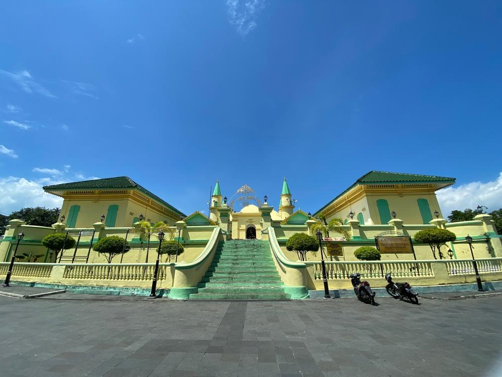Masjid Raya Sultan Riau, Warisan Kesultanan Riau-Lingga