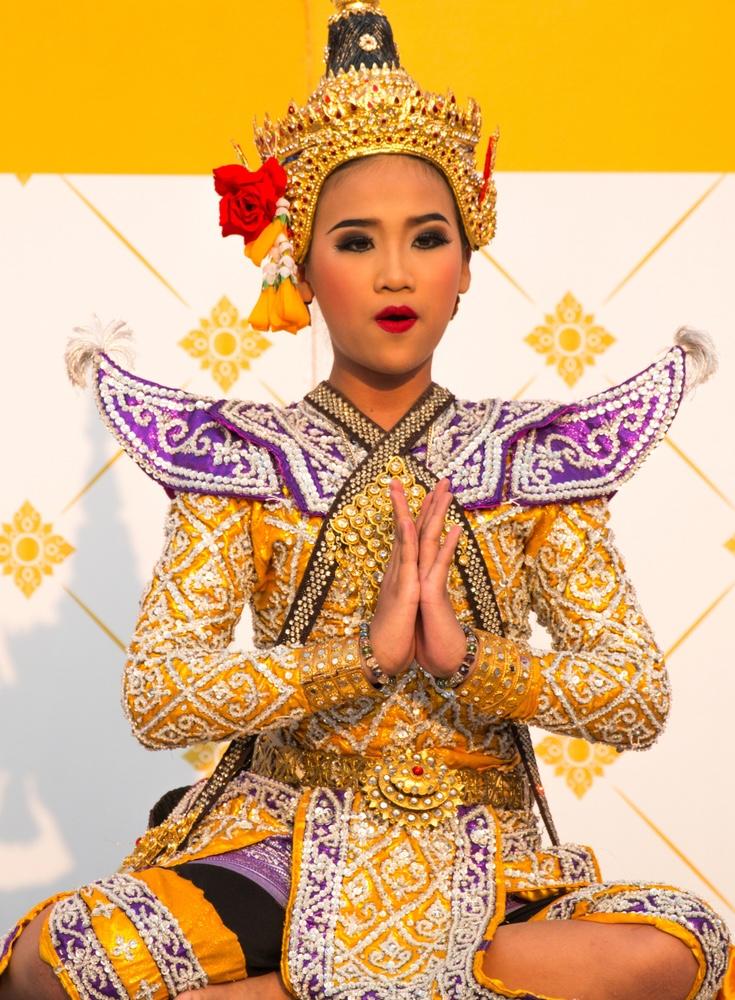 Baju Antakusuma Kalimantan Timur, Busana Adat yang Megah