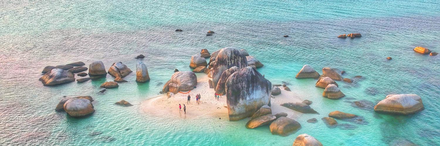 Wander Around Tanjung Kelayang, Belitung in These 5 Scenic Places