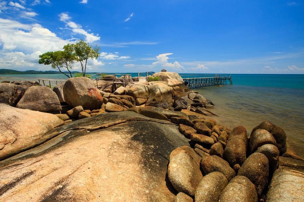 Pesona Pantai Batu Bedil Belitung, Cantiknya Bikin Takjub!