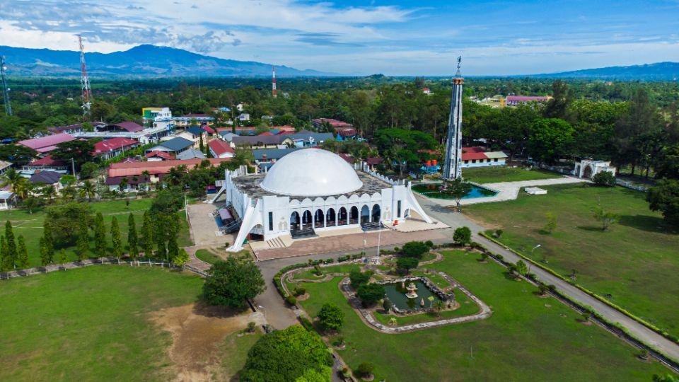 hero image for travel ideas detail