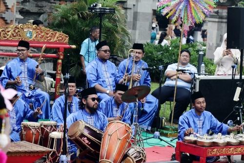 hero image for travel ideas detail