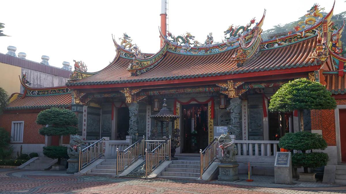 hero image for travel ideas detail