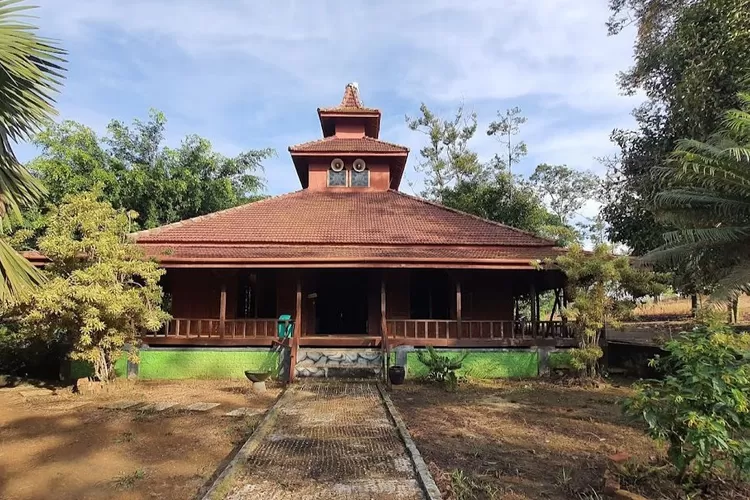 Tua Tunu Wooden Mosque