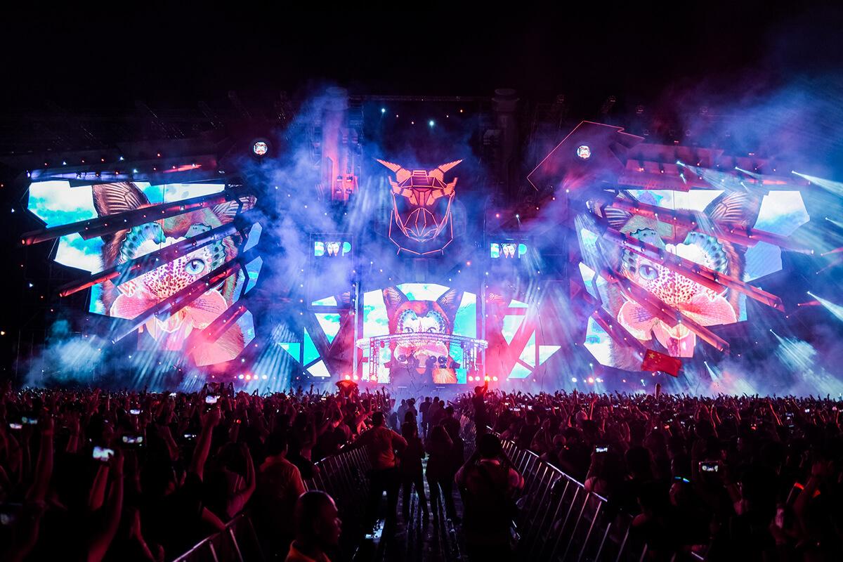 hero image for travel ideas detail