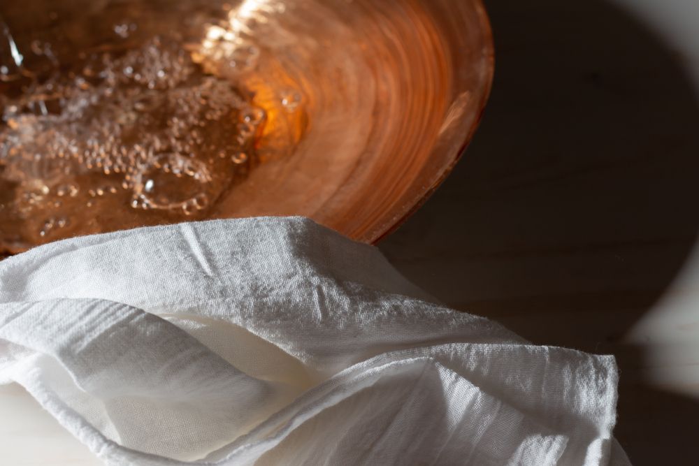 Kain Kafan: Kriya Khas Sulawesi Selatan yang Penuh Makna