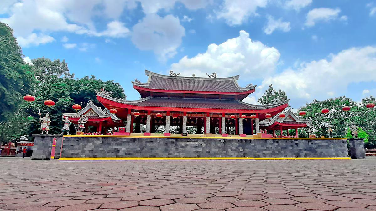 hero image for travel ideas detail