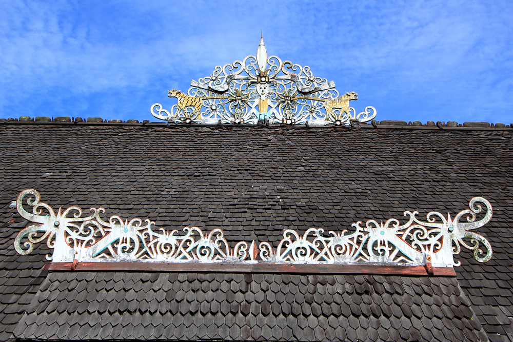 Lamin Dayak Batu Cermin