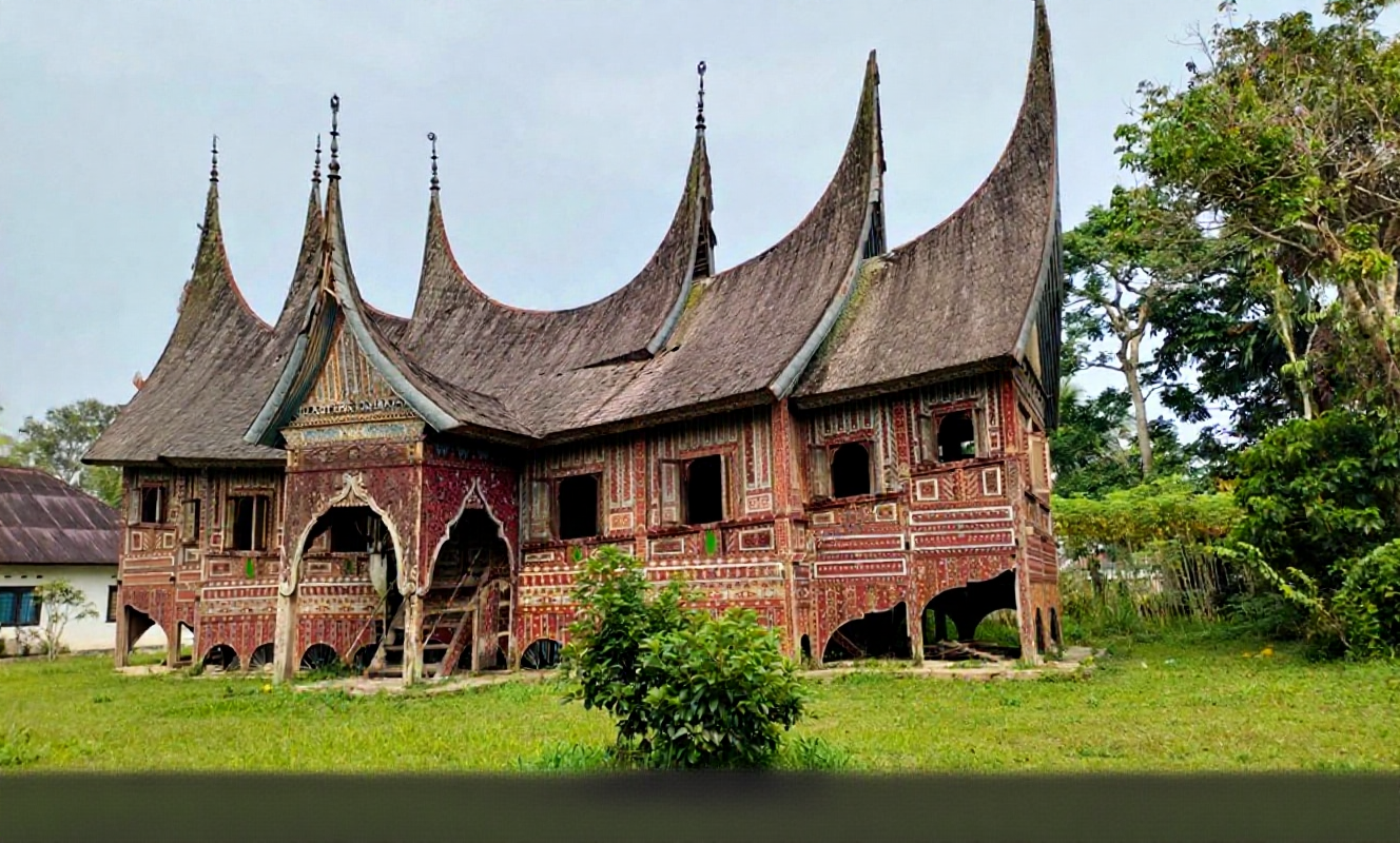 hero image for travel ideas detail