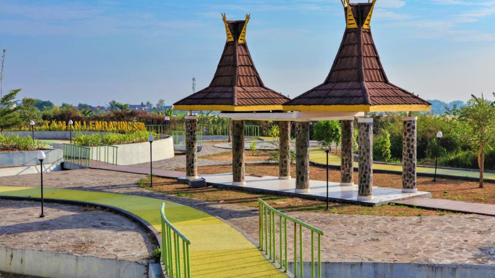 hero image for travel ideas detail