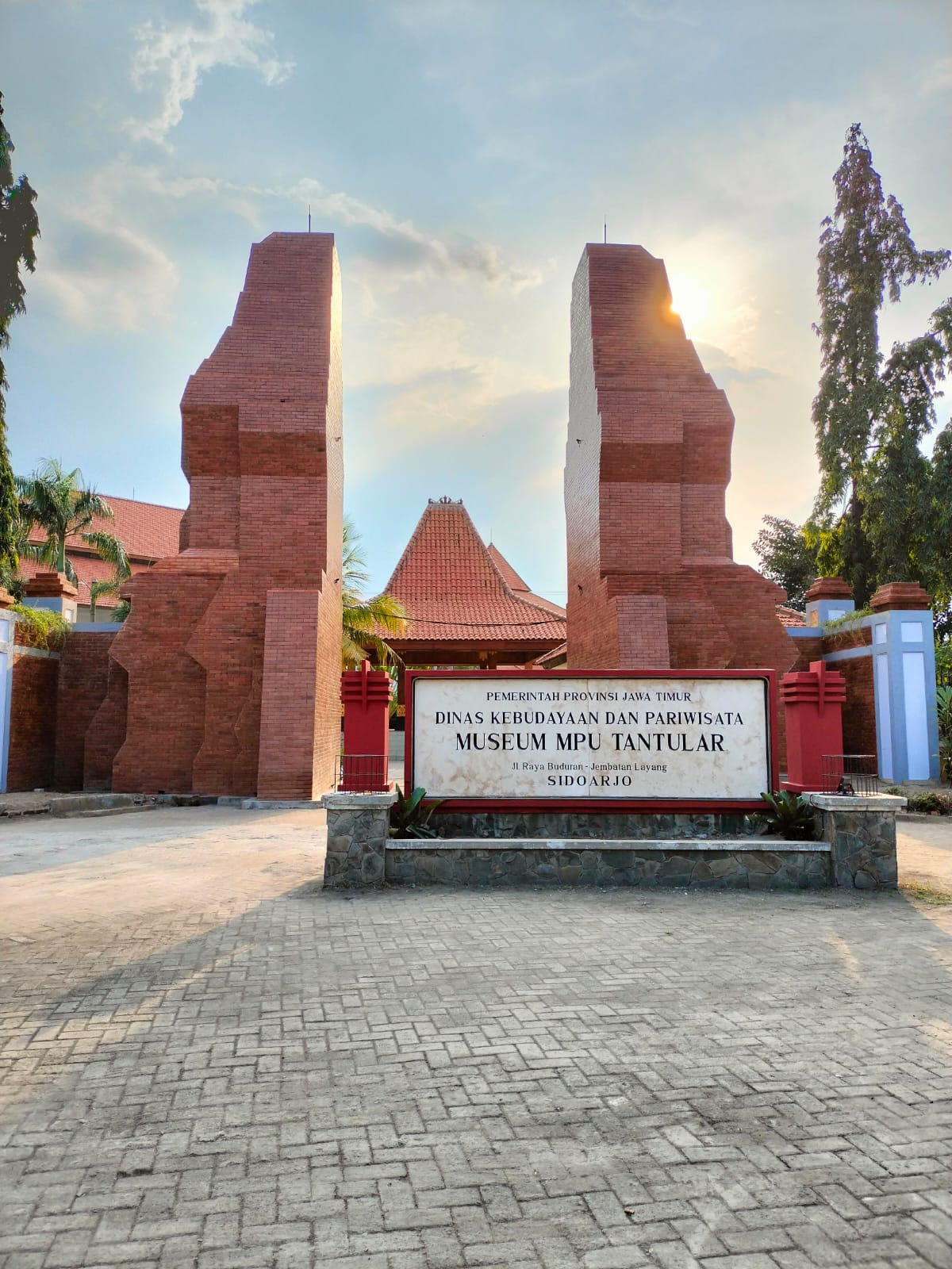 Mpu Tantular State Museum