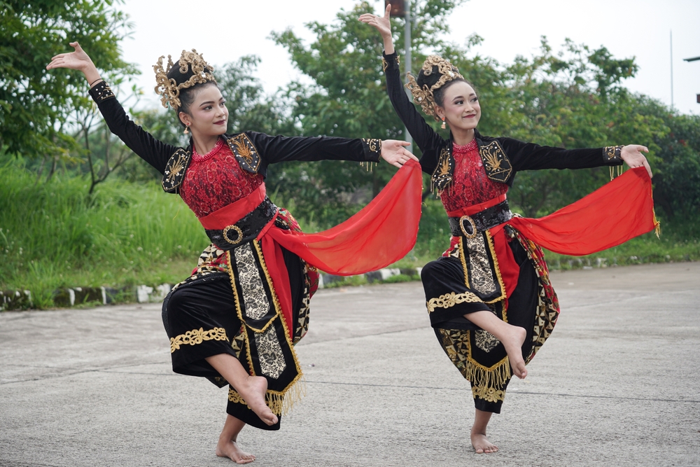 hero image for travel ideas detail