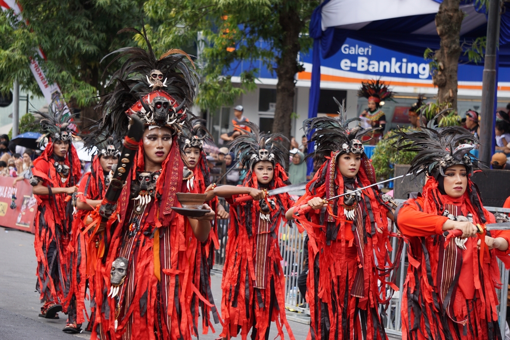 Tari Kabasaran: Sejarah, Gerakan, Busana, dan Makna Budaya Minahasa
