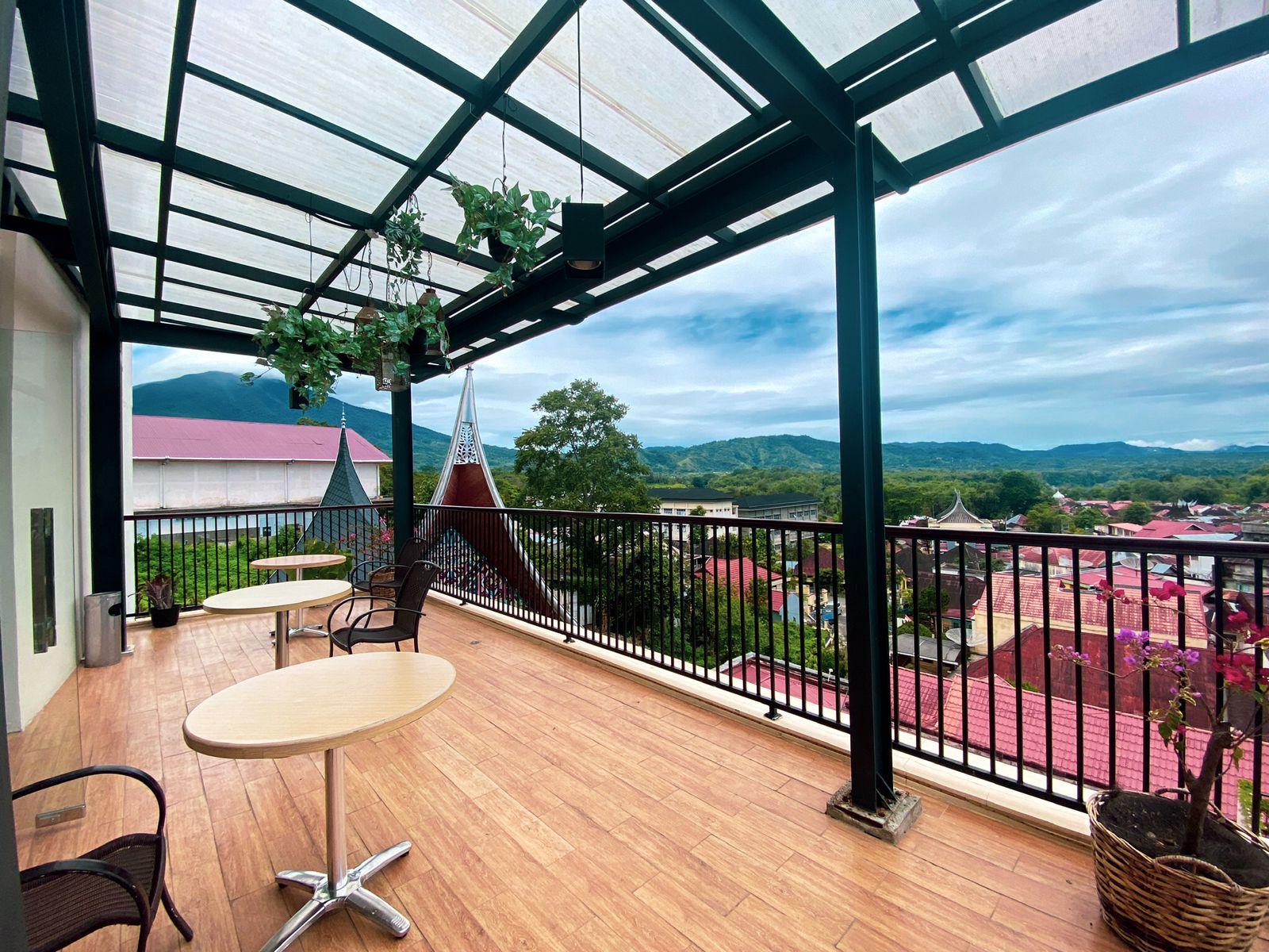 Grand Gallery Hotel