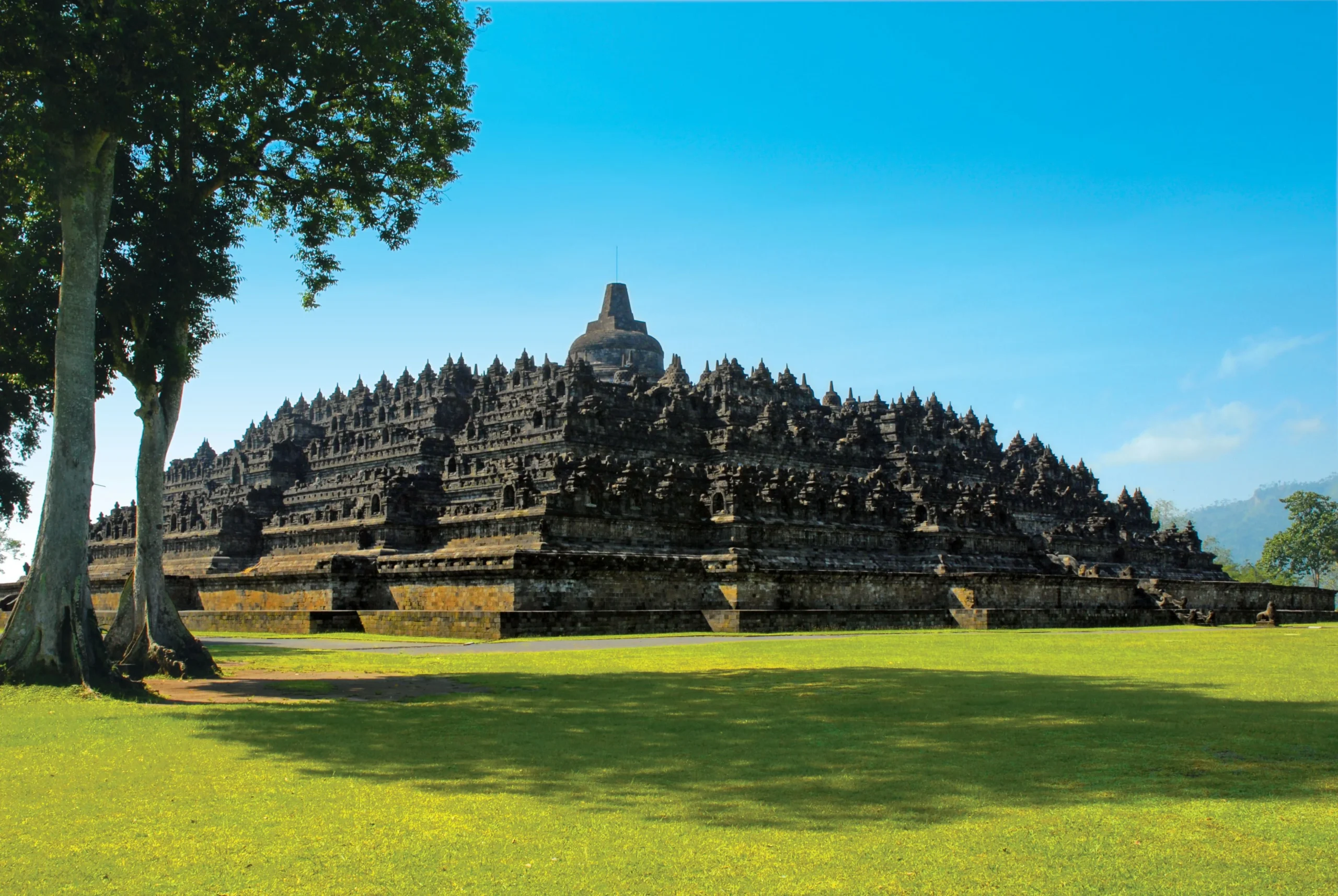 Discover 5 Temples Around Borobudur You Must Visit