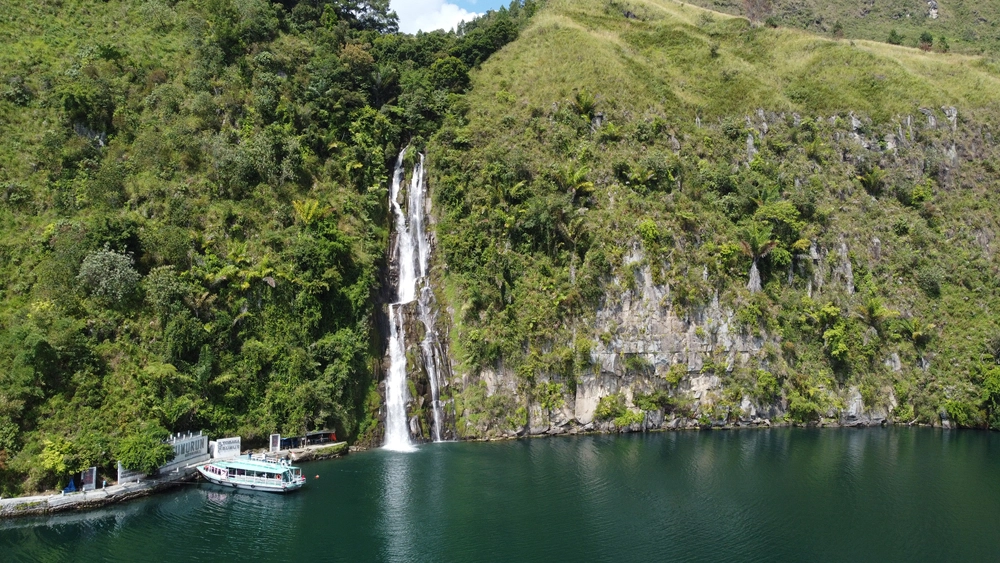 Wisata Danau Toba: Panduan Memilih Destinasi Sesuai Gaya Liburan