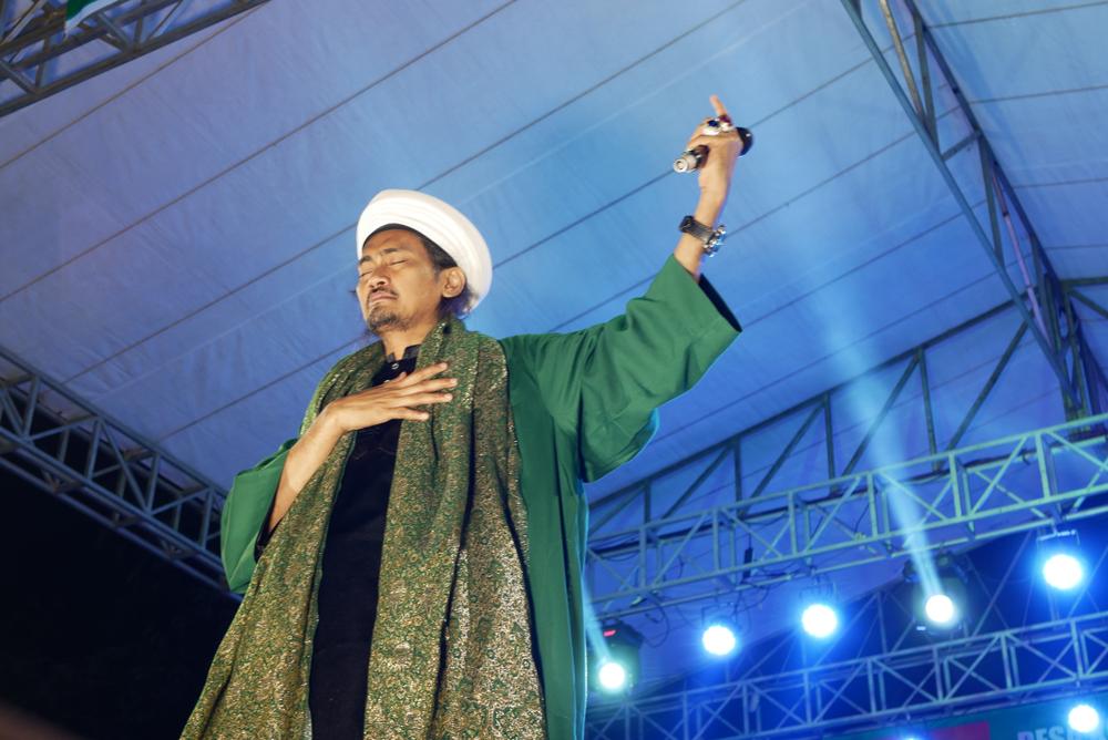 hero image for travel ideas detail