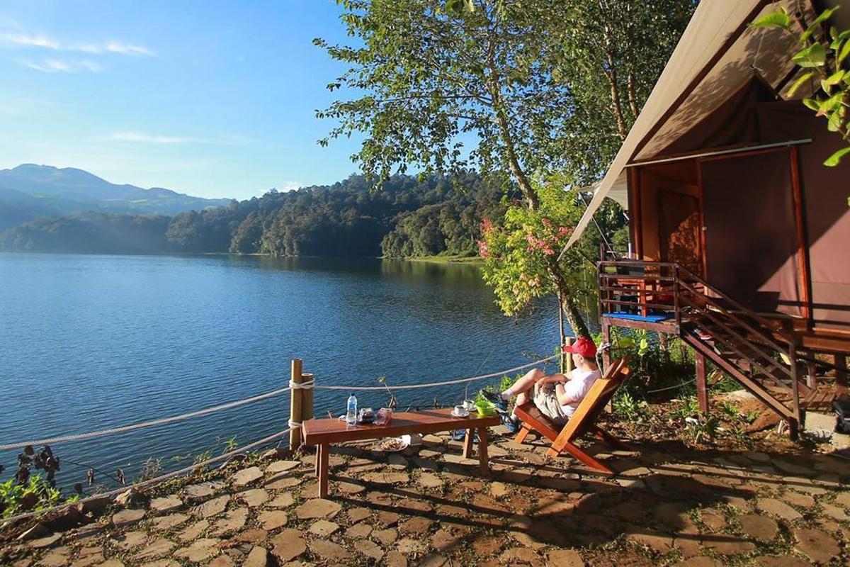 hero image for travel ideas detail