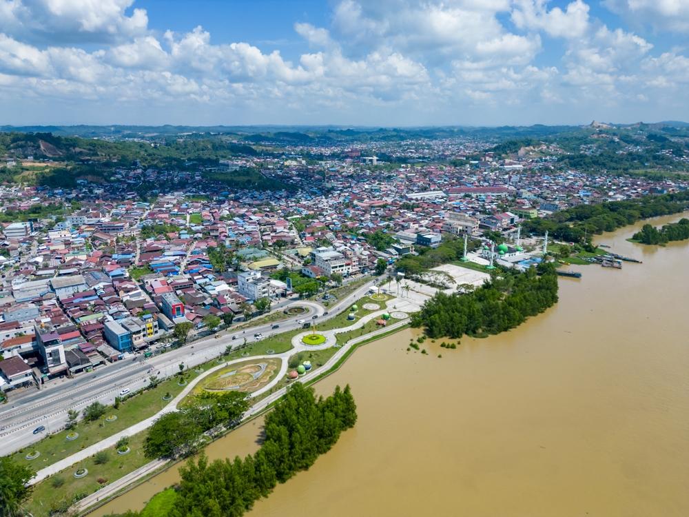 The Enchantment of the Mahakam River from Nature to Borneo Culture