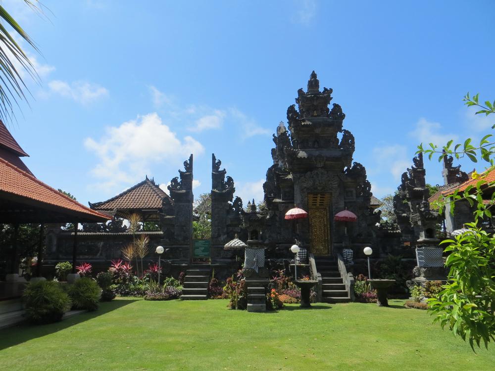 Pura Jagat Nata