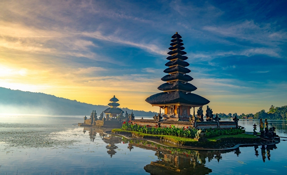 Serba-serbi Bali: Mengenal Pulau Dewata Lebih Dekat