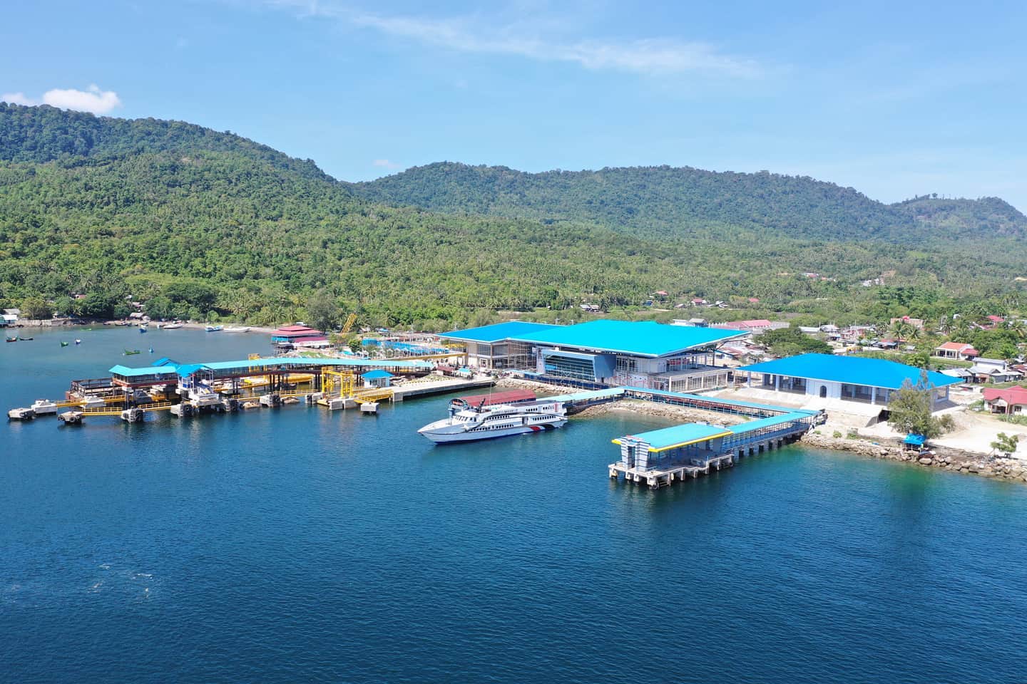 Background image for cruise banner mobile