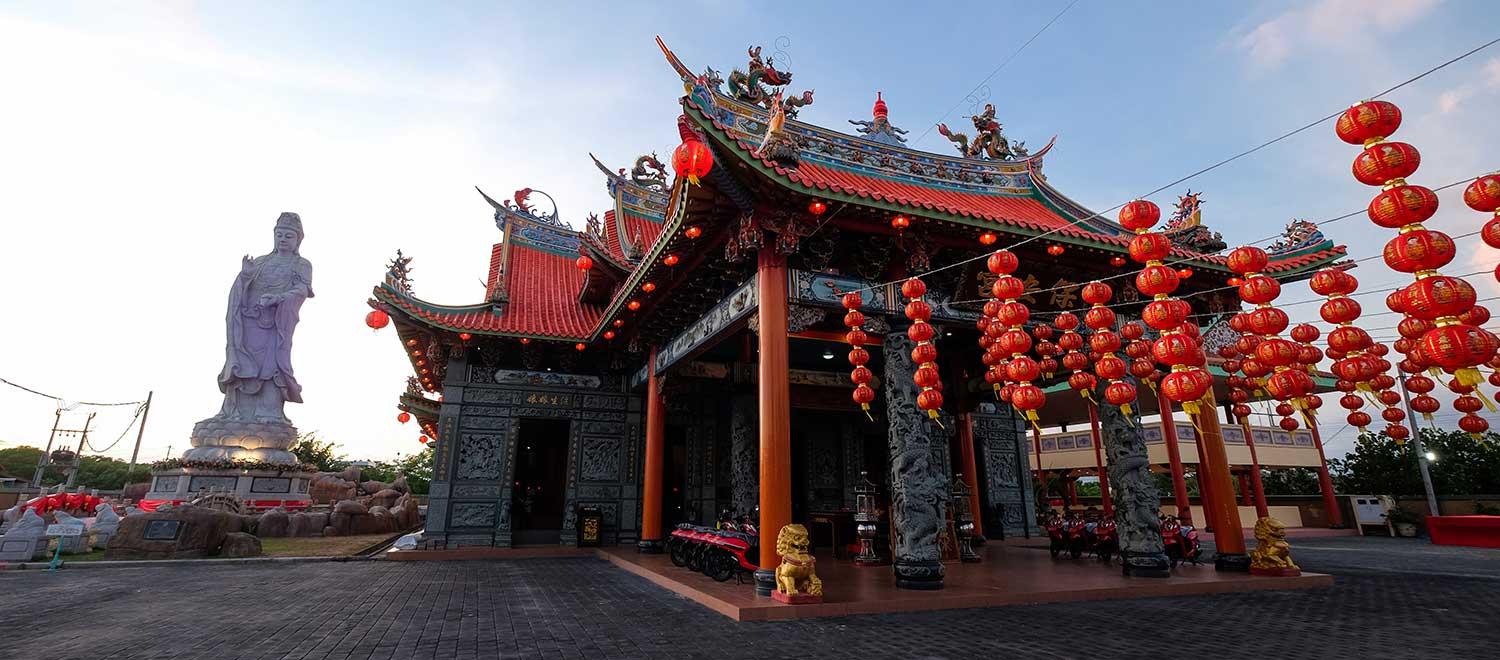 hero image for travel ideas detail