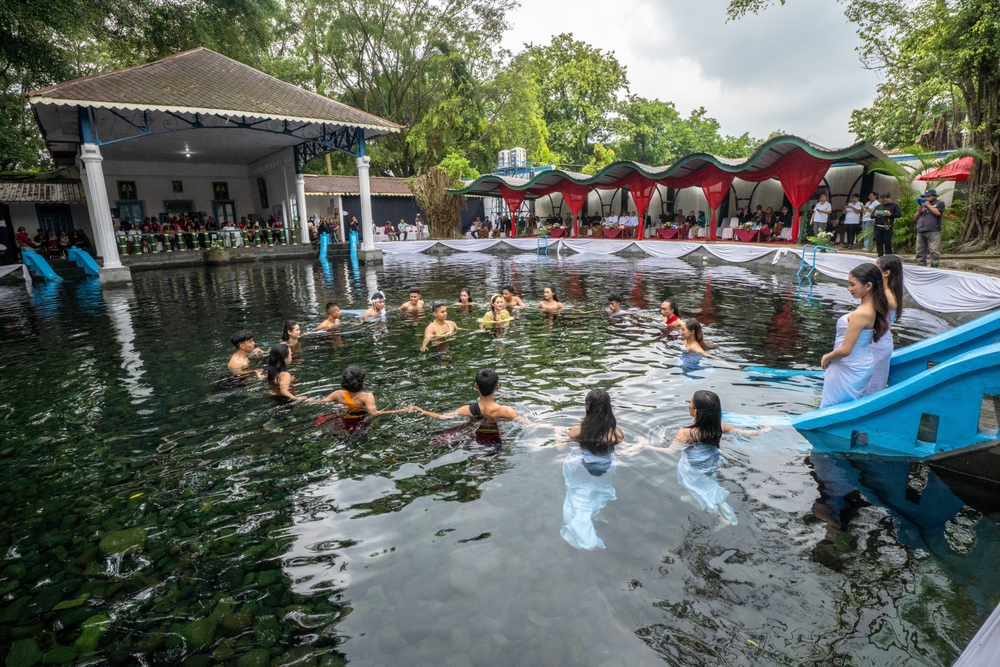 Padusan Wisata Batu Seribu