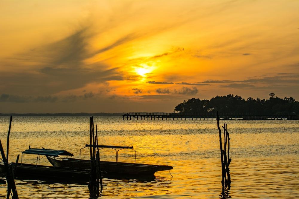Keindahan Pantai Melayu Batu Besar Batam yang Eksotis