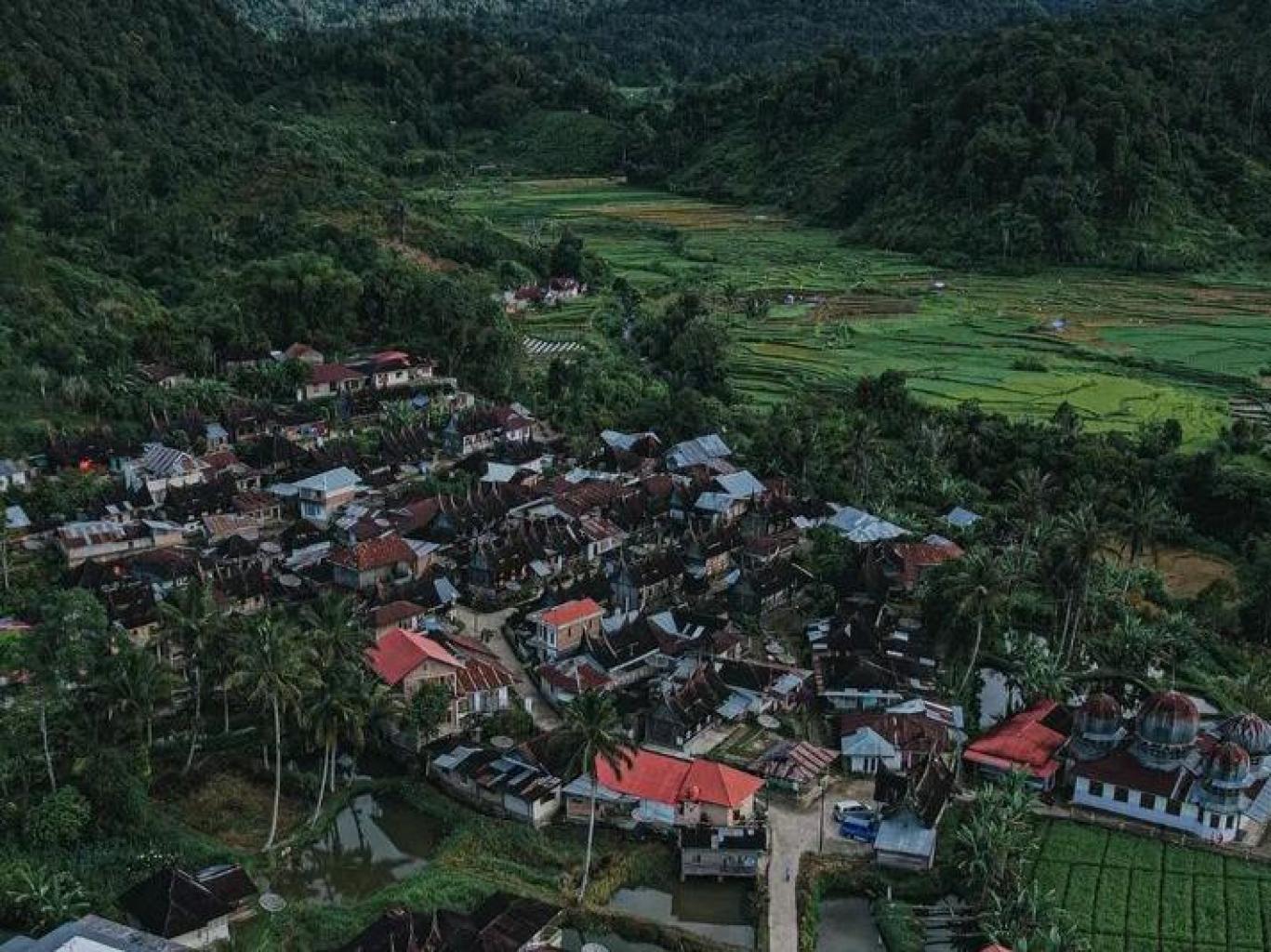 hero image for travel ideas detail