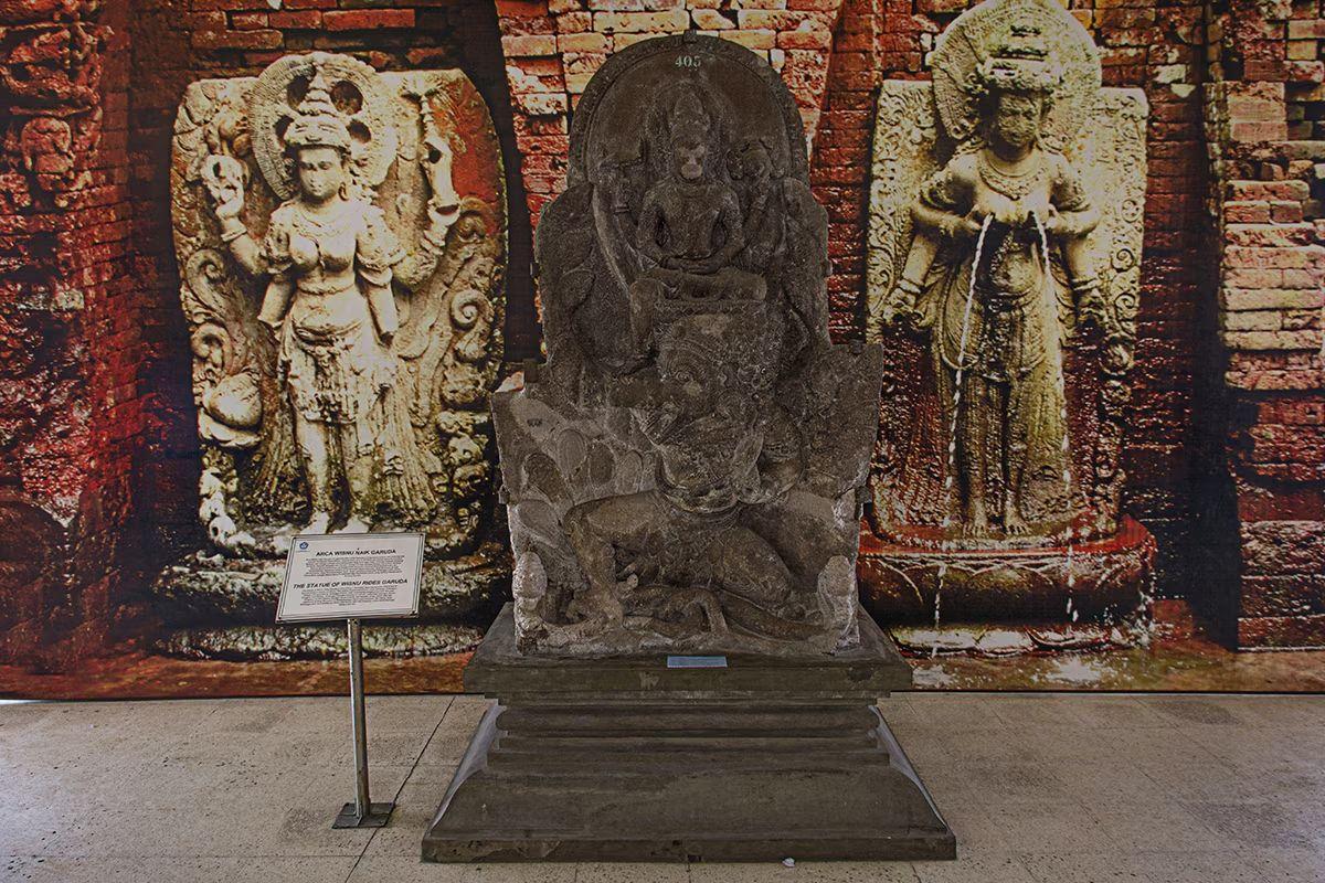 Looking for an Exciting Holiday? Try These 5 Activities in Kampung Majapahit Tourism Village, Mojokerto!