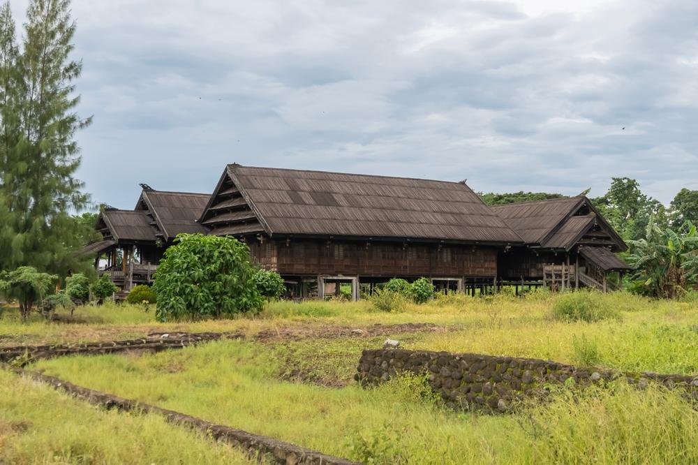 Bugis Traditional House Philosophy & Meaning of Life of Sulawesi People