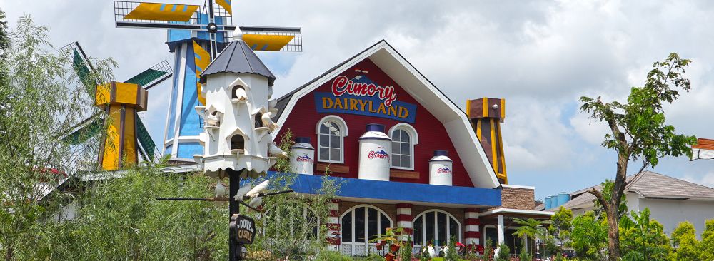 hero image for travel ideas detail