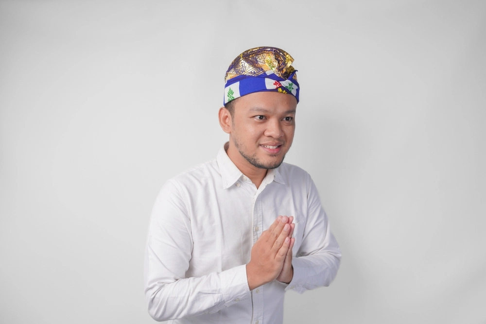 Pakaian Adat Bali Pria: Ciri Khas dan Fungsinya
