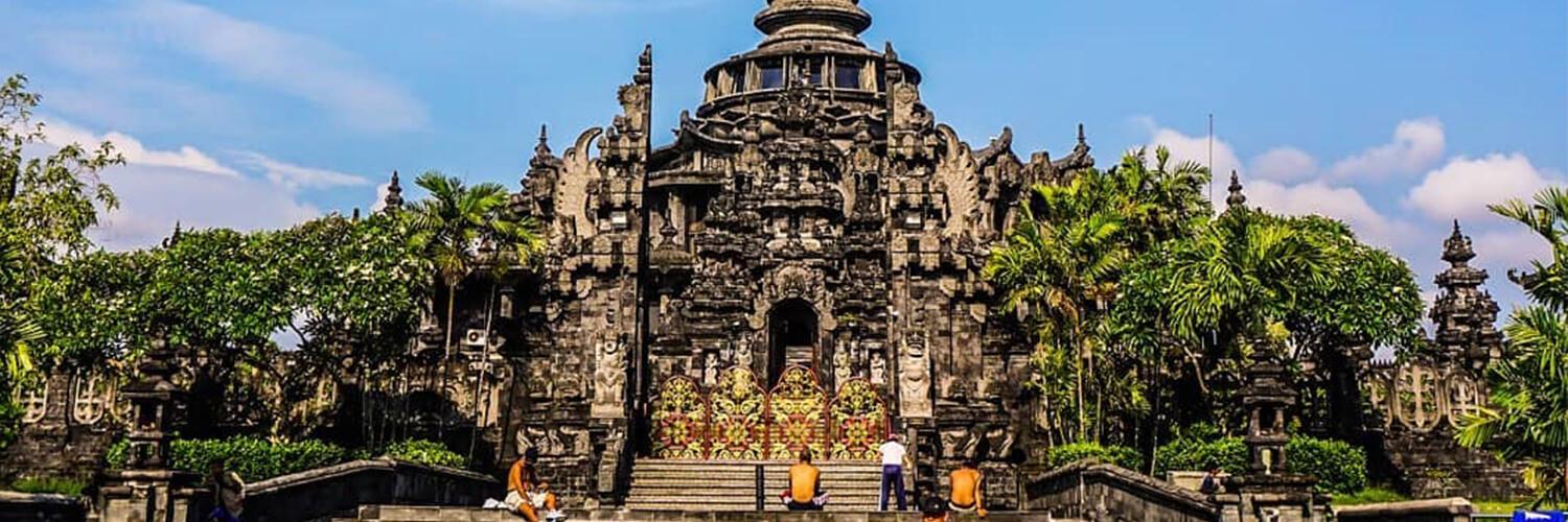 hero image for travel ideas detail