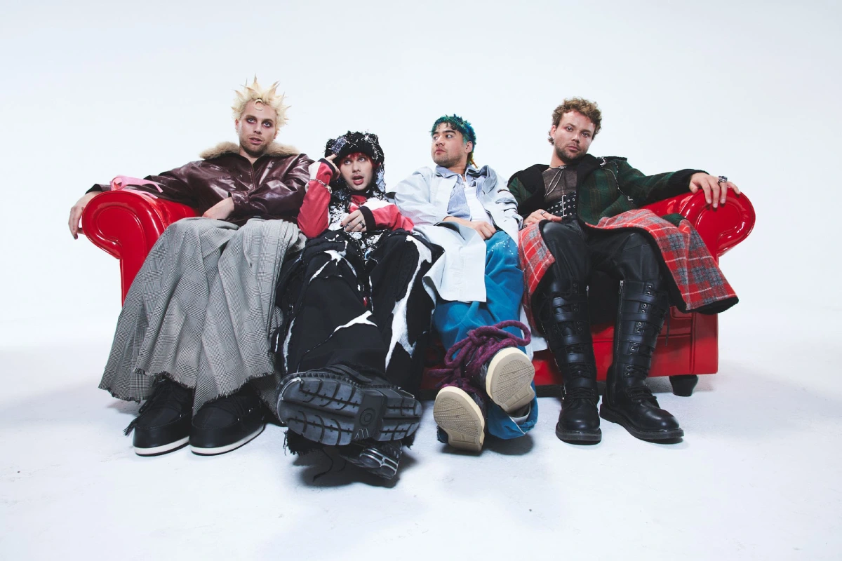 5 Seconds of Summer: Everyone’s A Star Tour