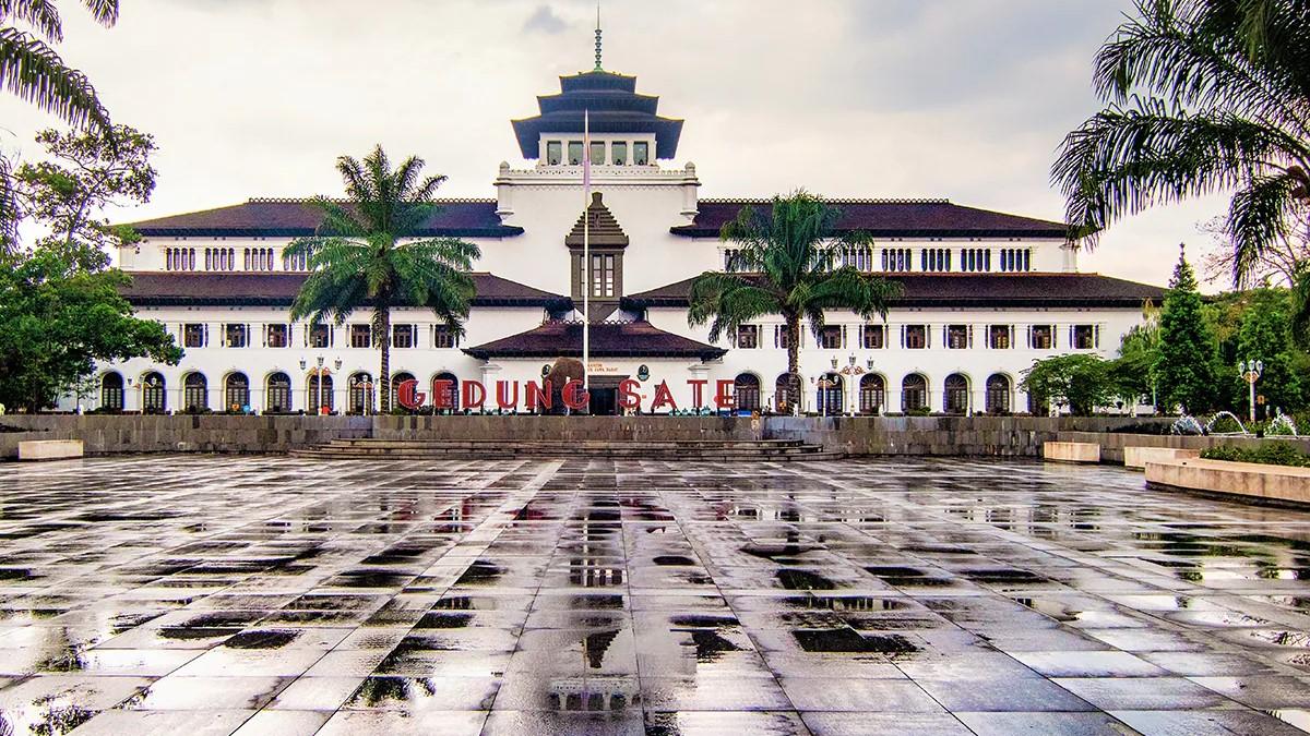 hero image for travel ideas detail