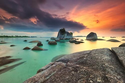 Keindahan Pantai Tanjung Kelayang, Surga di Bangka Belitung