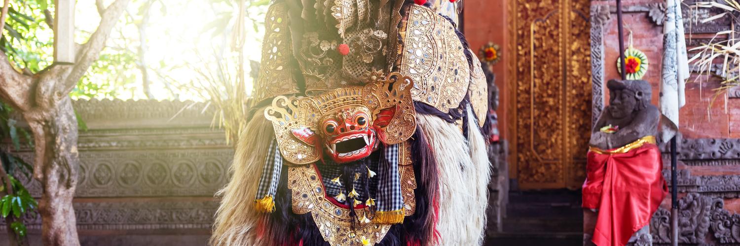 bali - tari barong dan keris