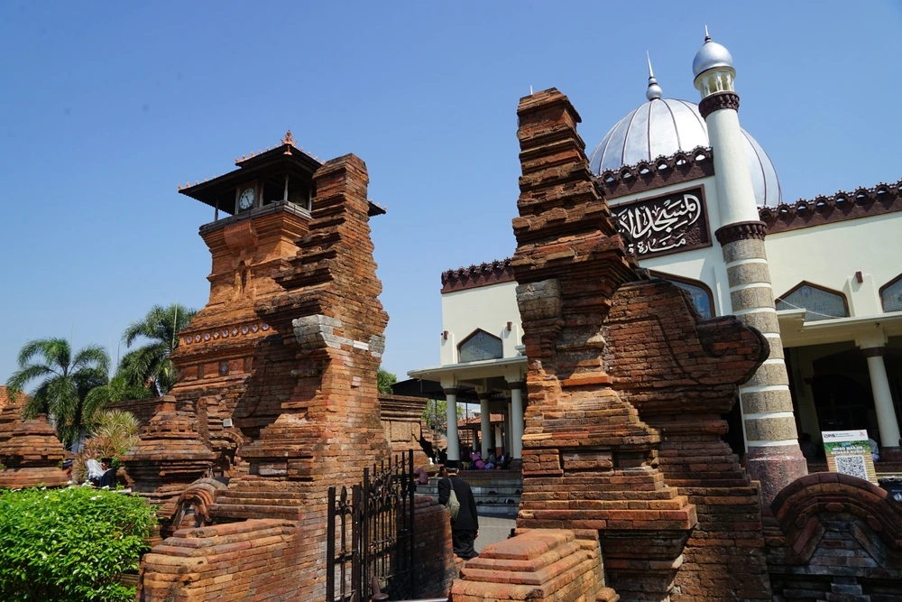 Makam Sunan Kudus, Situs Religius di Kota Kretek 