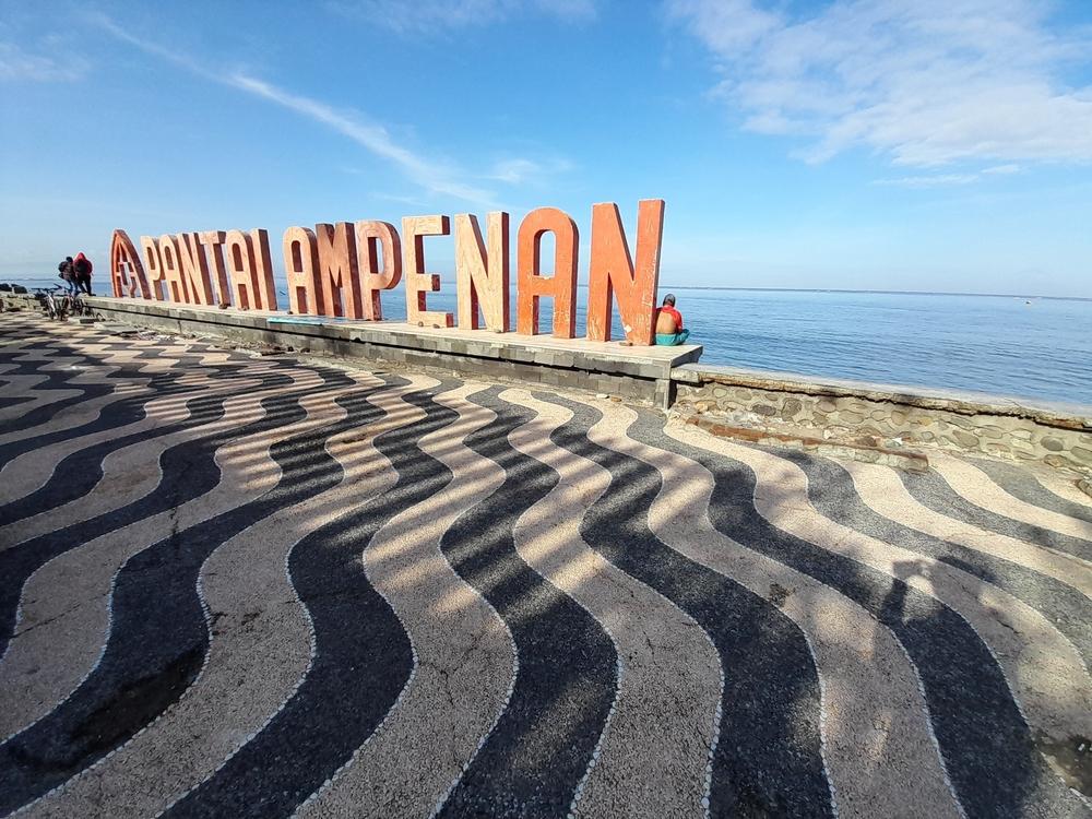 Pantai Ampenan