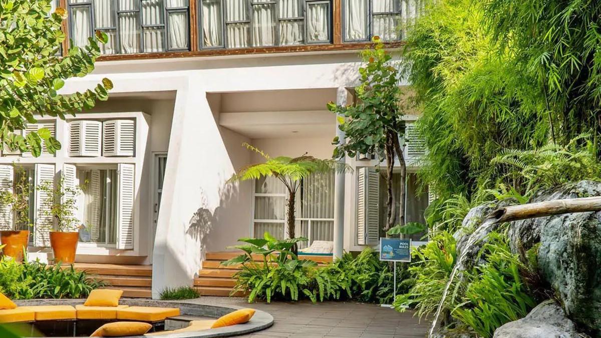 hero image for travel ideas detail