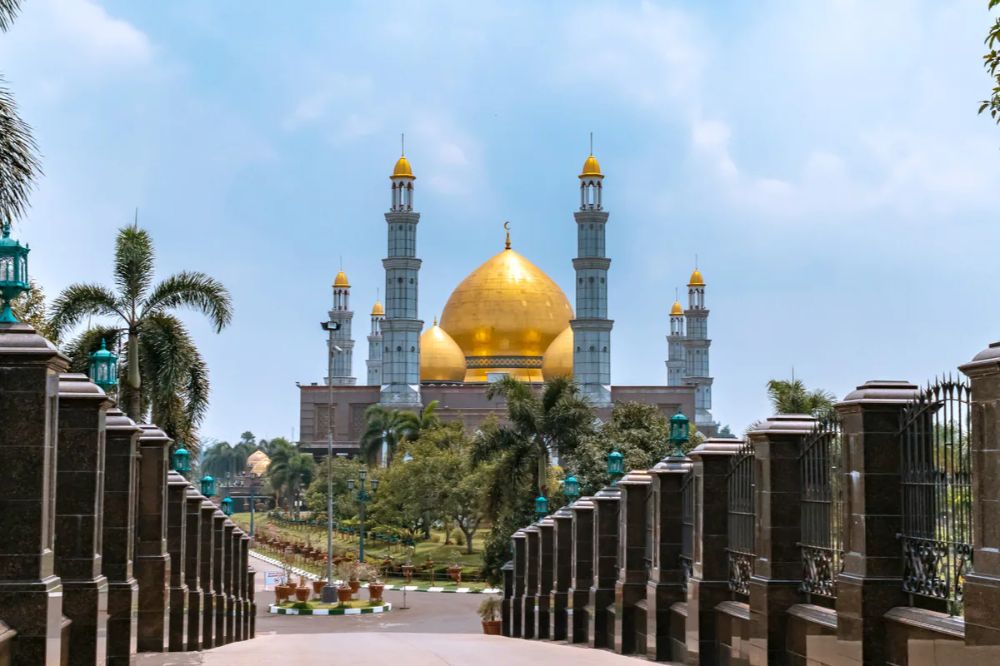 10 Bangunan Religi Ikonik yang Ada #DiIndonesiaAja