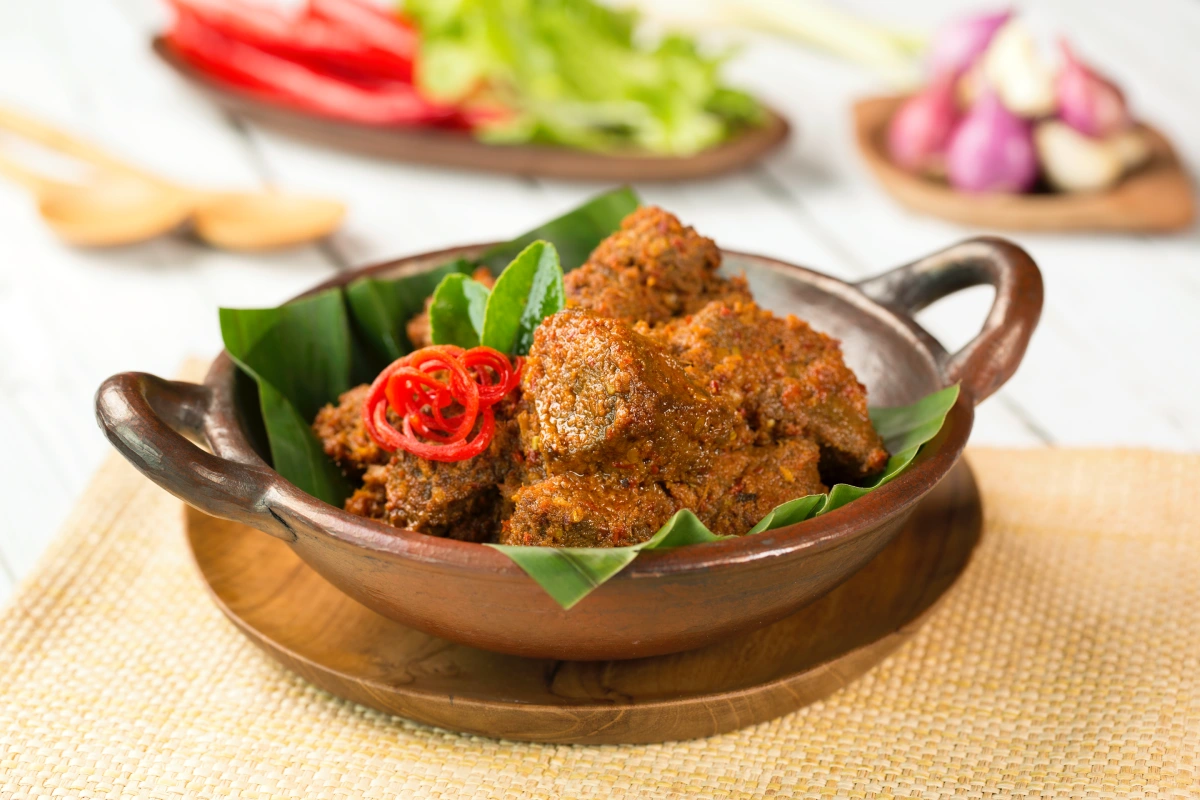 Makanan Khas Suku Minangkabau, Ada Rendang sampai Dadiah
